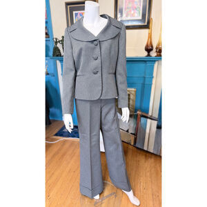 Vintage ISABELLA DeMARCO TAHARI LEVINE Gray Pantsuit Size 12